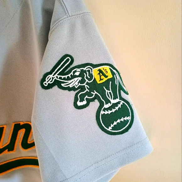 AUTHENTIC MLB JERSEY - Picture 4 of 4